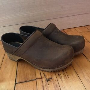 Sanita Clogs 38